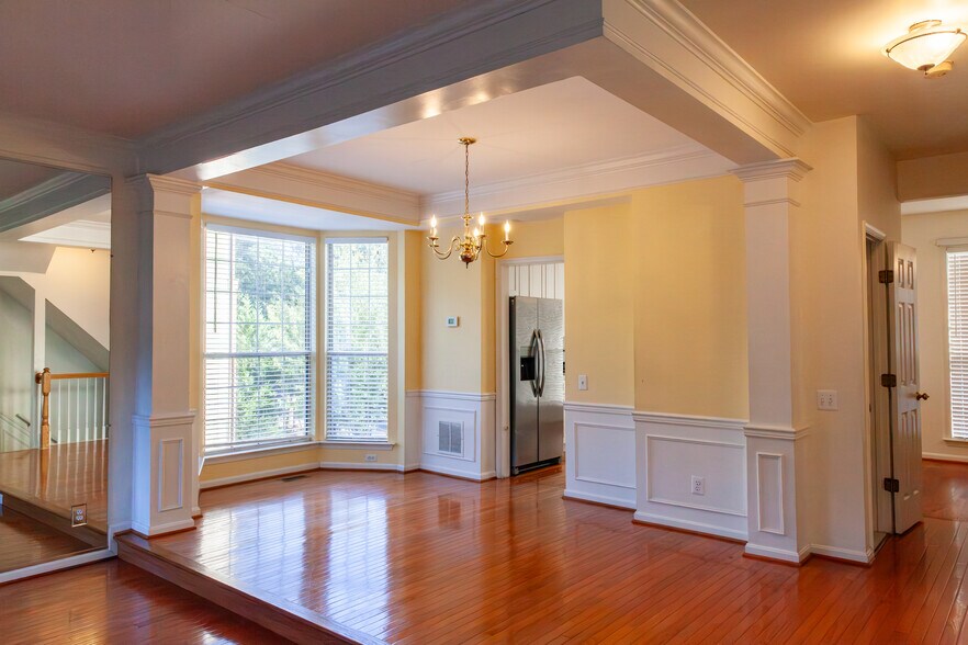 Building Photo - 47612 Watkins Island Square