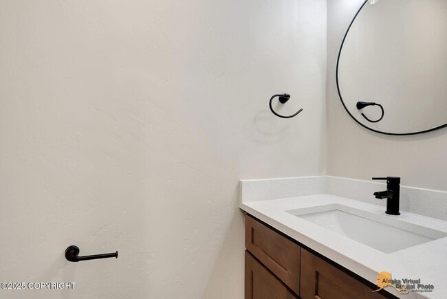 Building Photo - 533 Ashbrook Dr