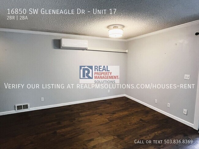 Building Photo - 16850 SW Gleneagle Dr