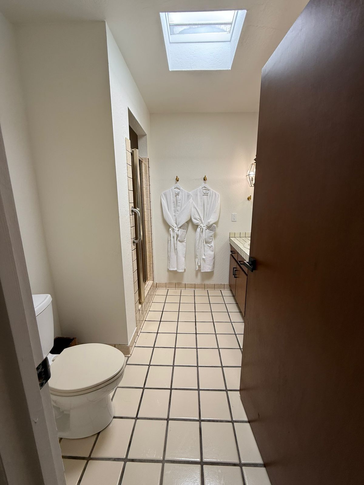 Building Photo - 1402 E Big Rock Rd