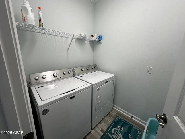 Building Photo - 8742 Conch Shell Ct