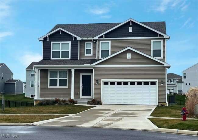 Primary Photo - 63 Woodhull Cir