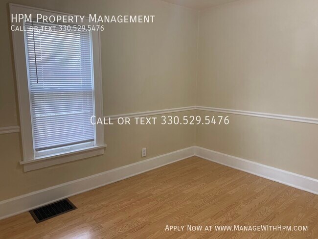 Building Photo - 2306 24th St NE