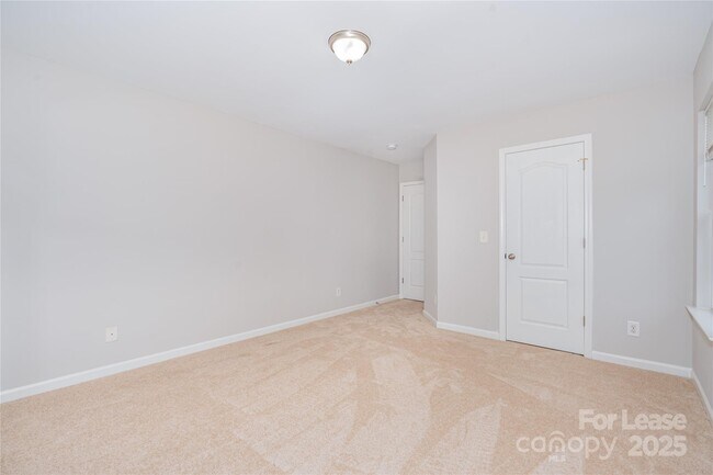 Building Photo - 14026 Green Birch Dr