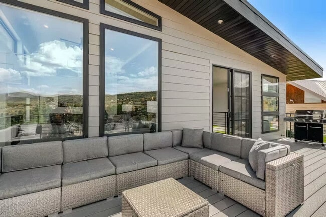 Building Photo - 40 Wedge Way