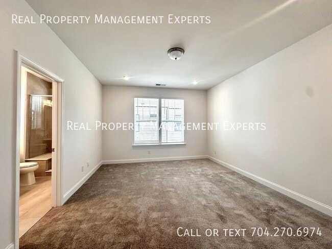 Building Photo - 13013 Moon Rd