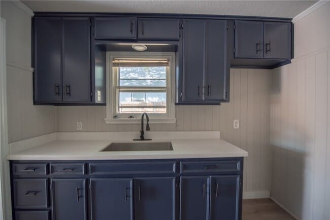 Building Photo - 107 N Banks St