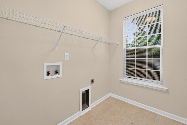 Building Photo - Available Now! Charming 3BR Ranch with 2-Car Garage Near Downtown Winston-Salem