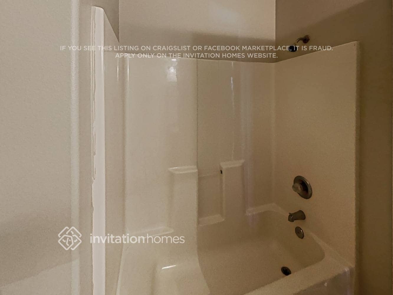 Building Photo - 6606 Colonial Lake Dr