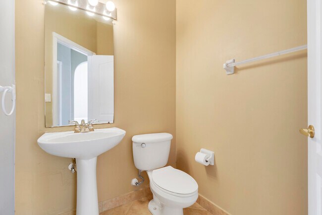 Building Photo - 6325 Spring Lake Terrace