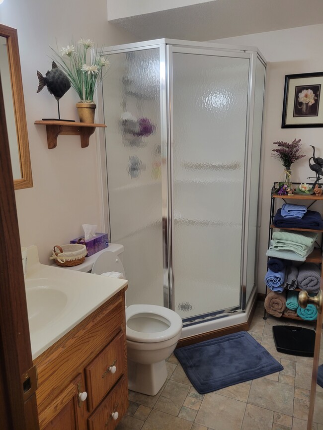 Building Photo - 2801 SW Prairie Rd