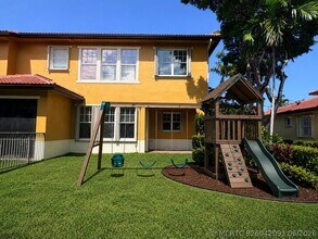 Building Photo - 5772 NW 119th Dr