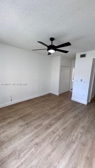 Building Photo - 7930 N Nob Hill Rd