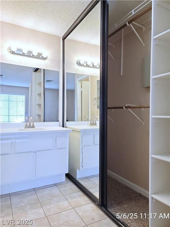 Building Photo - SW 1st FLOOR UNIT IN GATED LAS CASITAS COM...