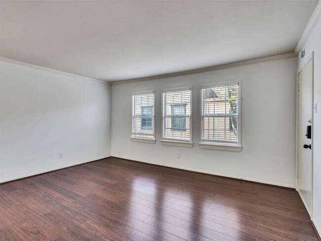 Building Photo - 5230 Arboles Dr