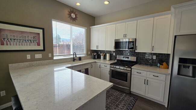 Building Photo - Single Story South Reno Home in Gated Community