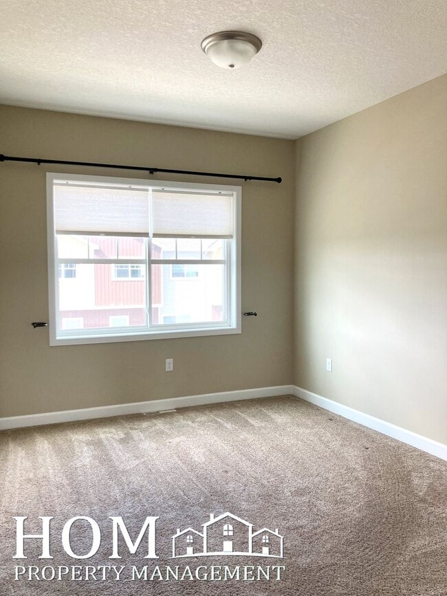 Building Photo - 3021 Bluestem Trl