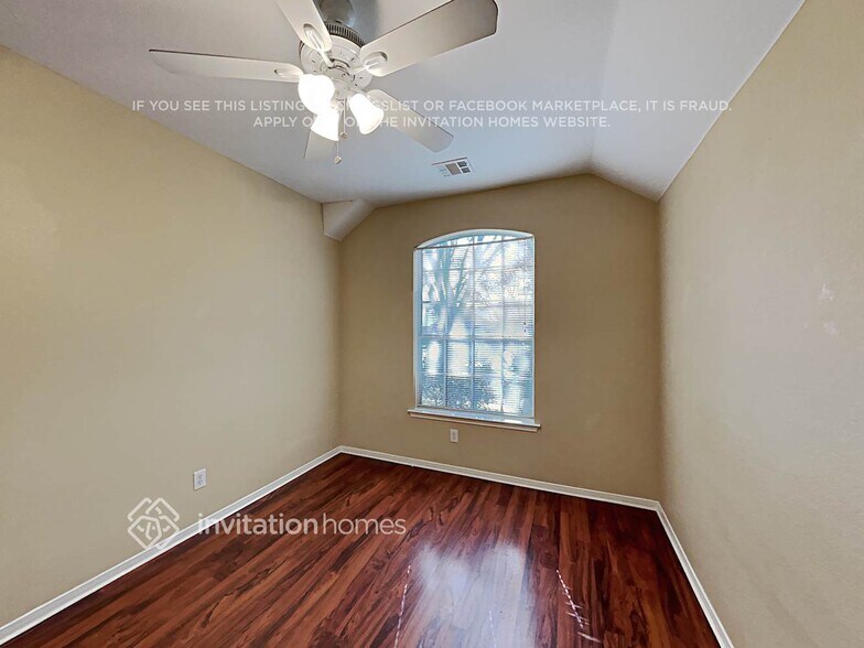 Building Photo - 613 Chestnut Dr