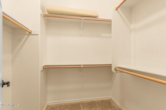 Building Photo - 4721 E Aldea Rd