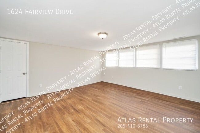 Building Photo - 1624 Fairview Dr