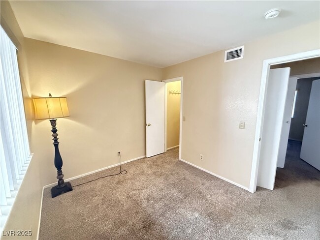Building Photo - 8004 Celestial Ave