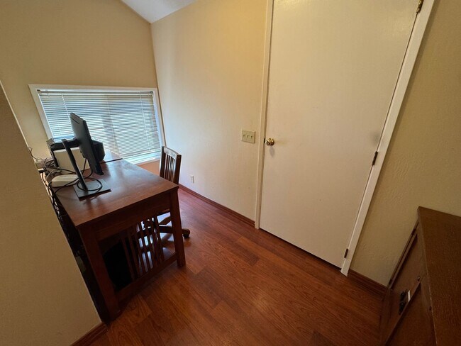 Building Photo - Fully Furnished 3BED/2BATH SFH For Rent in the Desirable City of San Leandro, Ca!!!!