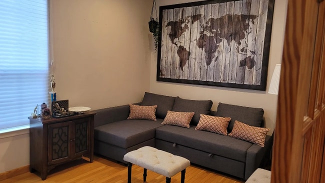 Building Photo - 19 Jason Ct