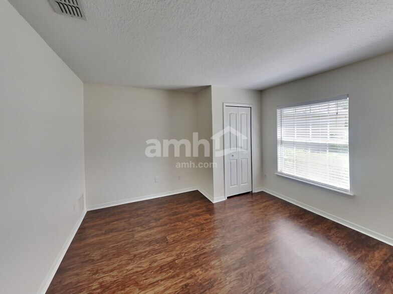Building Photo - 14138 Devan Lee Dr W