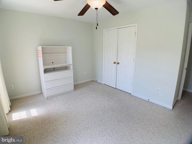 Building Photo - 10496 Courtney Dr