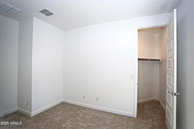 Building Photo - 2558 W Pecan Rd
