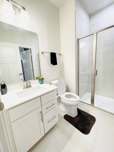 Building Photo - 119 Clavie Crew Ln