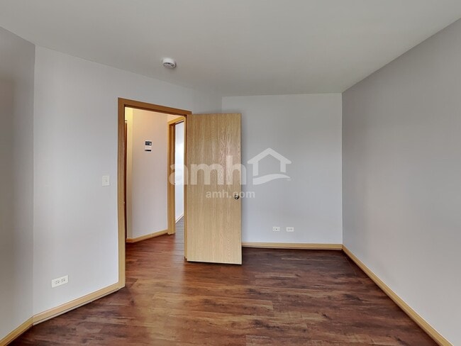 Building Photo - 2269 Jason Dr