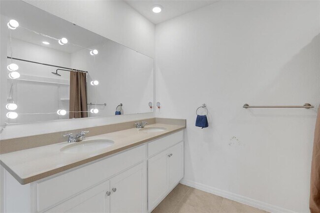 Building Photo - 3041 Tobago Dr
