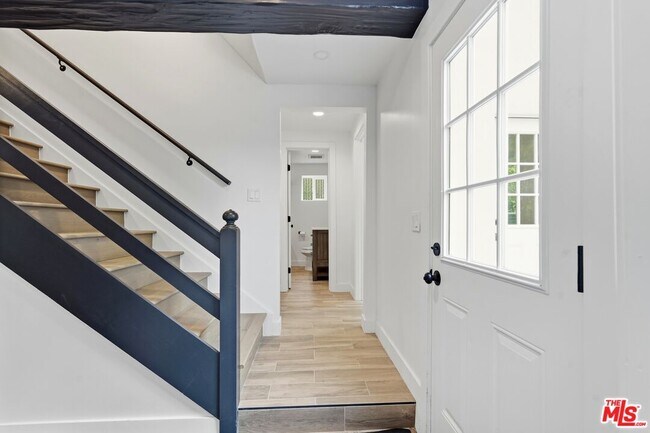 Building Photo - 5452 Harcross Dr