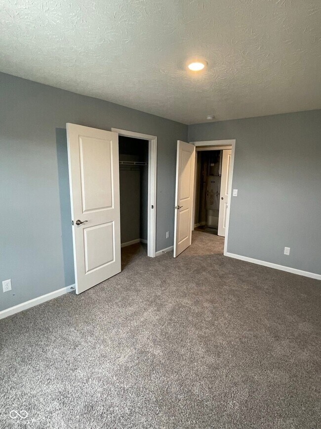 Building Photo - 11273 N Heirloom Dr