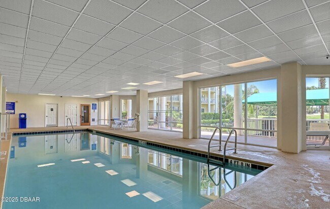 Building Photo - 4670 Links Village Dr