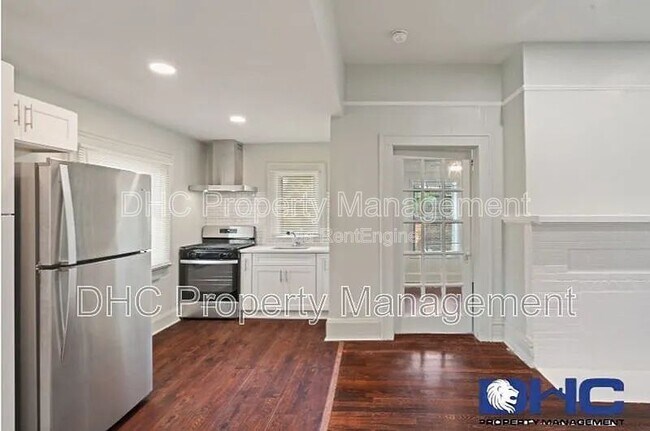 Building Photo - 3556 E Main St