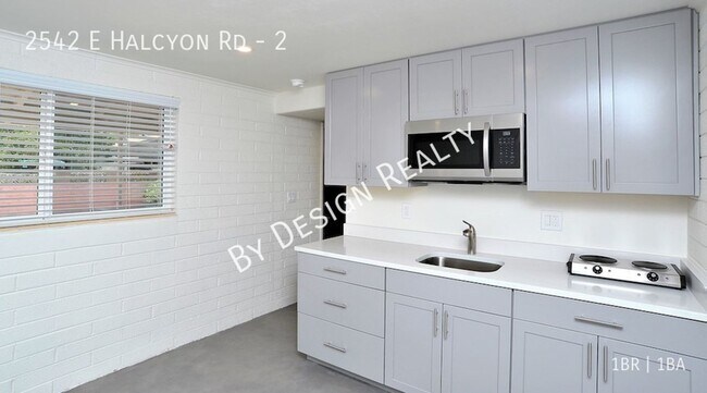 Building Photo - Hedrick Acreage 1 Bed 1 Bath Guest House - Recent Remodel