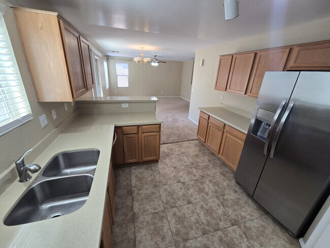 Building Photo - 6072 S Tucana Ln