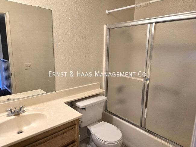 Building Photo - 9118 1/2 Cedar St.-