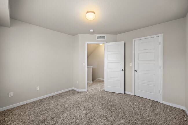 Building Photo - 6221 John Muir Trl