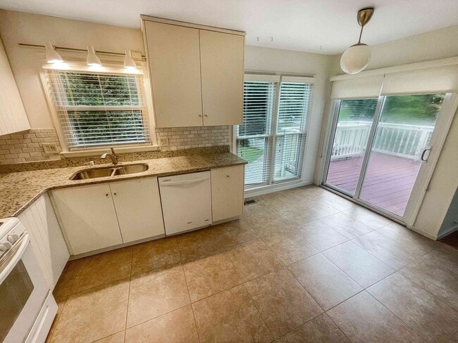 Building Photo - East Cobb - 3BR/2BA - Walton HS