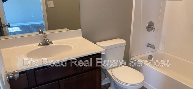 Building Photo - 806 Prescot Cir