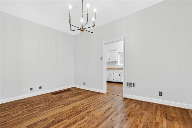 Building Photo - 5153 Cologne Ave