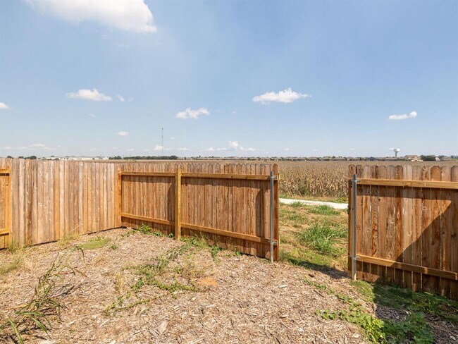 Building Photo - 105 Texas Agate Dr