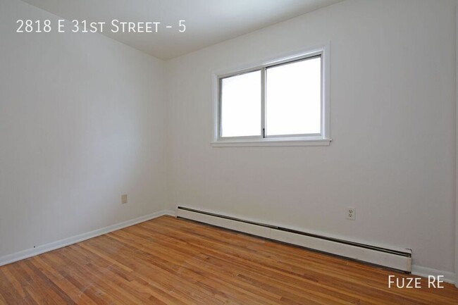 Building Photo - 2818 E 31st St