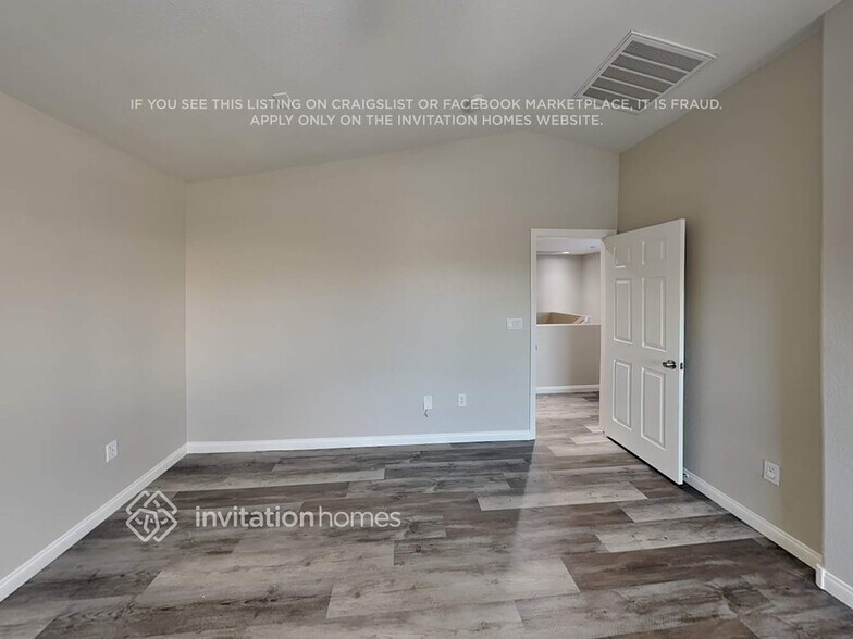 Building Photo - 5326 Coral Ribbon Ave