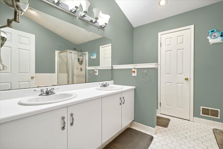 Building Photo - 471 Mahogany Ct
