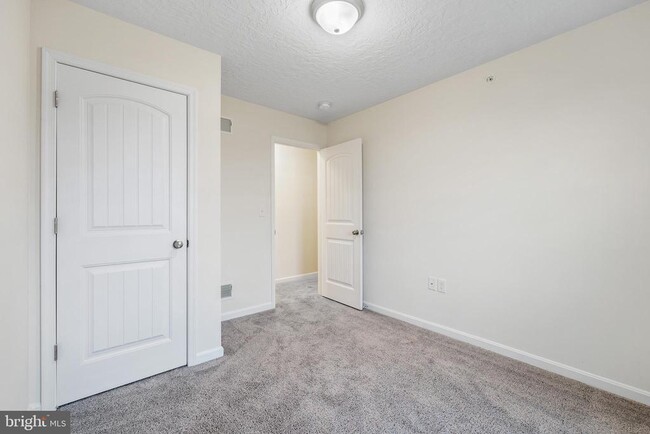 Building Photo - 118 Cadbury Dr