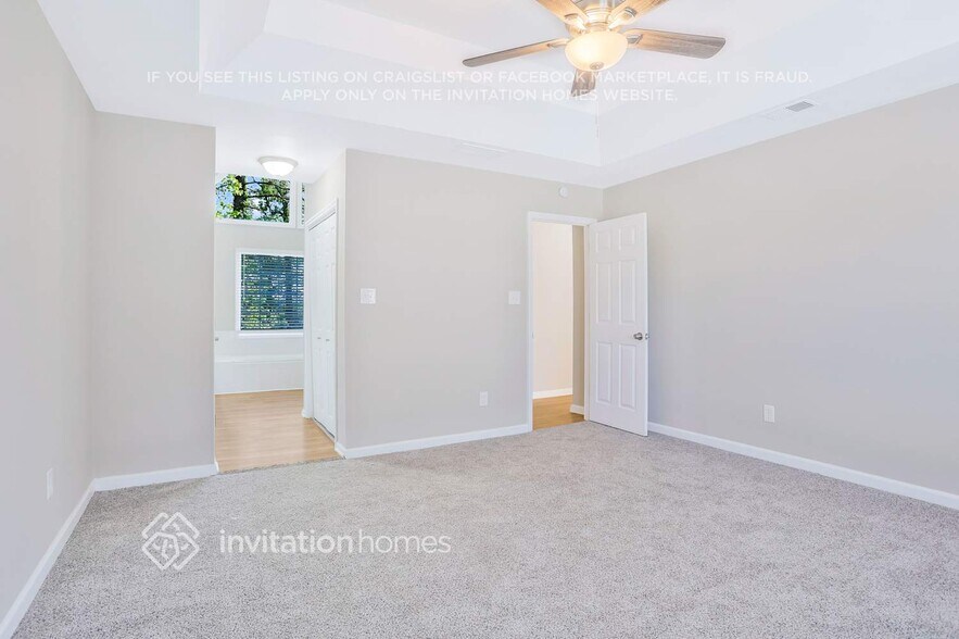 Building Photo - 612 Lone Oak Ct